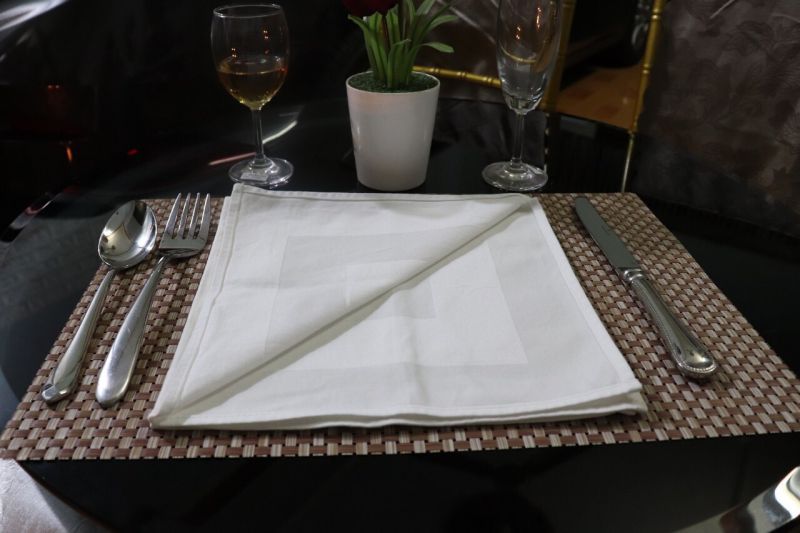 BÁN KHĂN ĂN( KHĂN NAPKIN)  TẠI ĐÀ NẴNG- HỘI AN- QUẢNG NAM- HUẾ